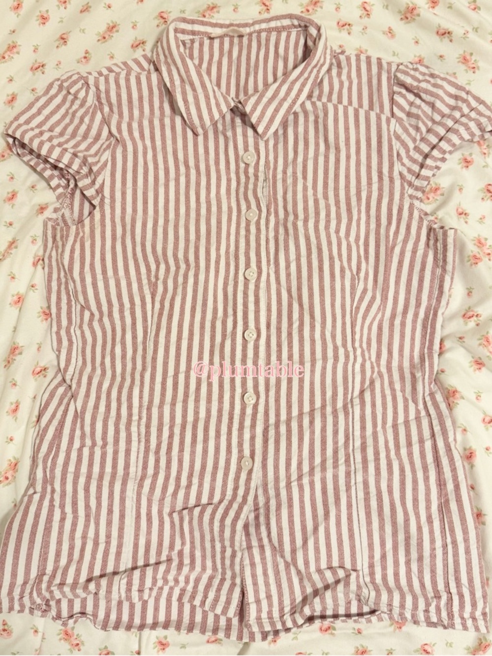 Brandy Melville Red and White Striped Button-Up Top